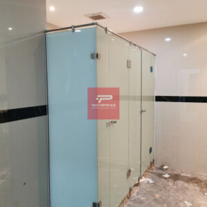 Kontraktor Partisi Toilet Kaca Barru